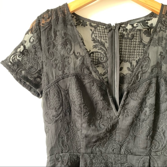 Boho Lacey Short Romper with back zip - Picture 8 of 14